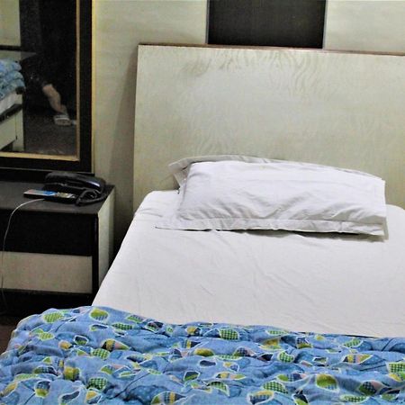 Central Guest House , Walk In Dargah & Markaz ニューデリー エクステリア 写真