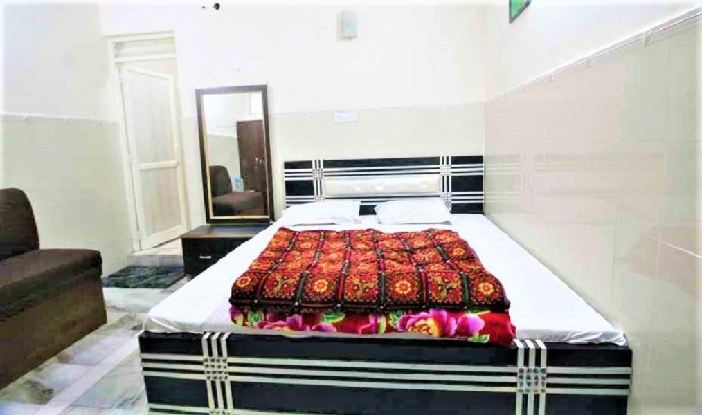 Central Guest House , Walk In Dargah & Markaz ニューデリー エクステリア 写真