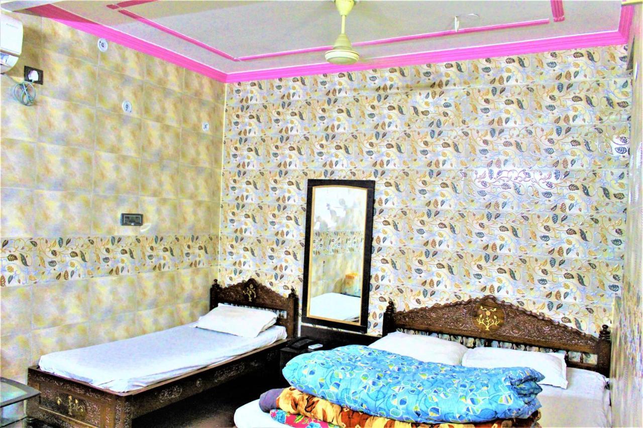 Central Guest House , Walk In Dargah & Markaz ニューデリー エクステリア 写真