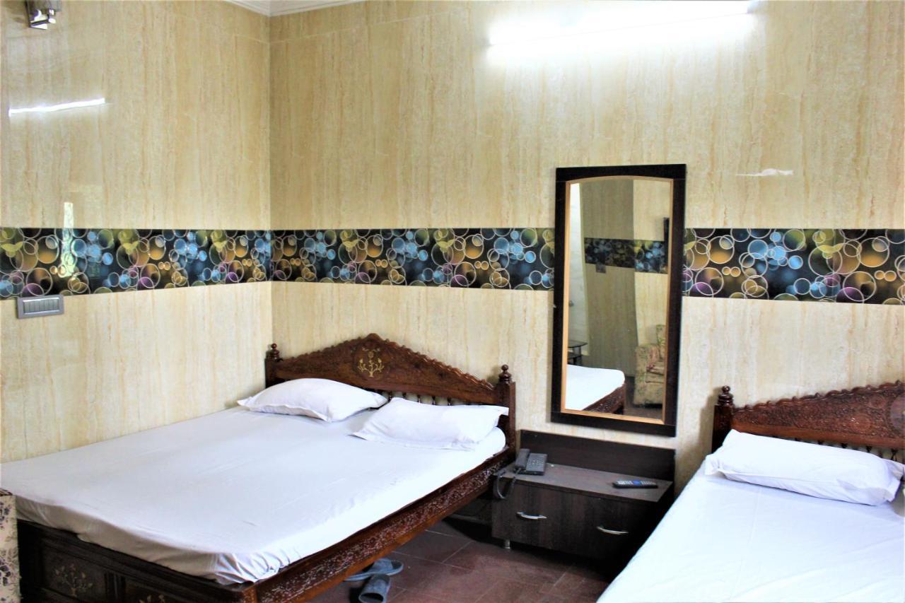 Central Guest House , Walk In Dargah & Markaz ニューデリー エクステリア 写真